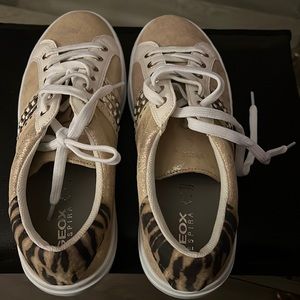 Italian made tennis shoes